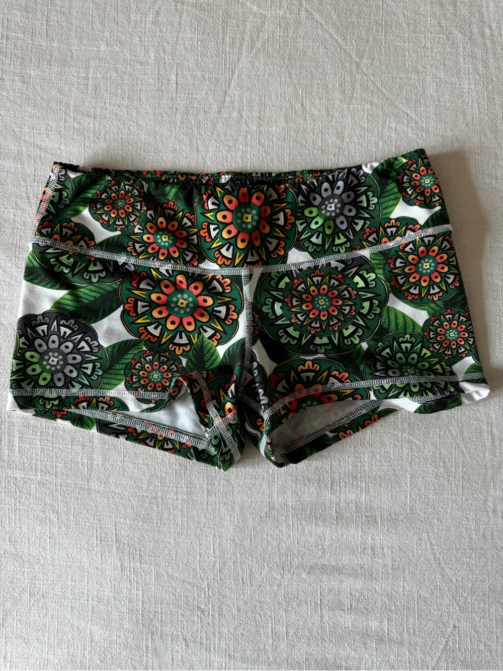 FLEO | Floral Mandala Workout Shorts